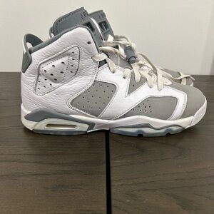 Size 6Y-Jordan 6 retro “cool grey”